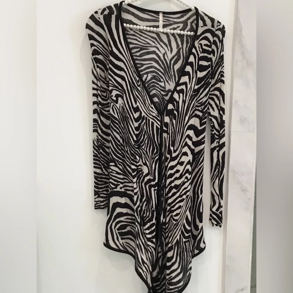 🔴ZEBRA CARDIGAN 🔴🔴 - Picture 1 of 6